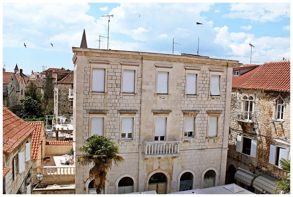 Guest House Tragurion Trogir 3*,  Croatia